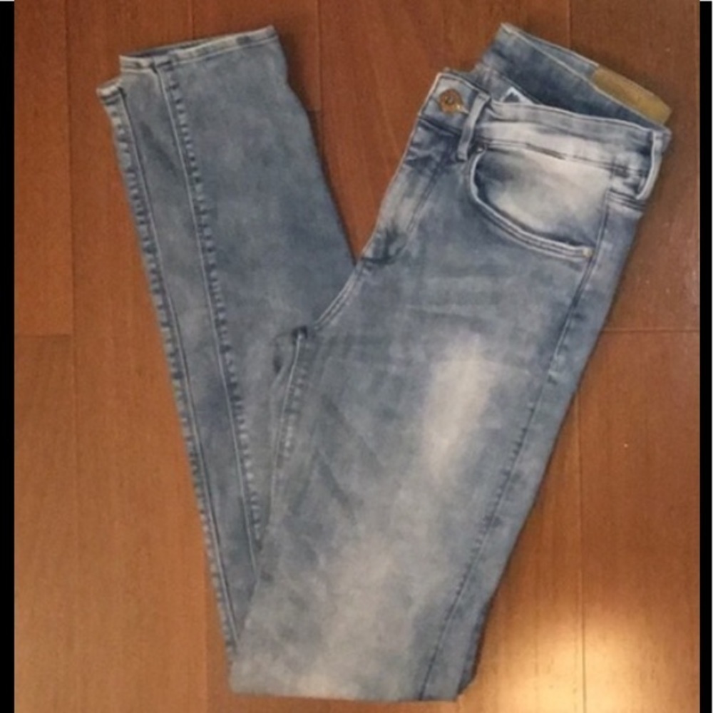 Women's H&M Light Blue Jeggings Style Slim Casual Waist Jeans Size - 29 / 32